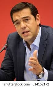 11+ Thousand Alexis Bledel & Zach Gilford Royalty-Free Images, Stock Photos  & Pictures