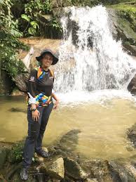 Air terjun peguyangan merupakan mata air yang mengalir menyusuri lereng bertingkat yang tidak terlalu tinggi sebelum akhirnya menuju ke laut. Mybelogkehidupan Xpdc Air Terjun Batu Asah