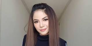 +6285271583761 (samuel) dinarcandy21@gmail.com @seilangit asia big bet. Dj Dinar Candy Geram Dihargi Rp80 Juta Oleh Akun Prostitusi Online Dream Co Id