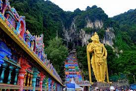 The batu caves temple complex consists of three main caves and a few smaller ones. How One Man S Dream Made Batu Caves The Heart Of Malaysia S Thaipusam Celebrations Trp