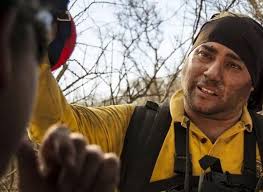 Vocación al servicio de la comunidad: Pablo Tejeda, 20 años arriesgando su  vida combatiendo incendios