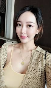 大家好，我是做亚马逊清库存的，大量各种各样产品，都是亚马逊一折售价清货，有美国当地的华人批发商可以联系我微信号JCGYL5588备注FB