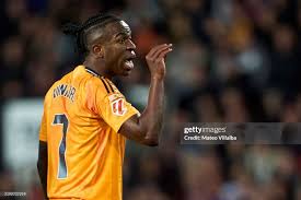 Винисиус нечта ўйинга четлатилгани маълум