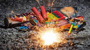 Ein pyrotechnischer effekt, siehe feuerwerkskörper Bundespolizei Stellt 32 6 Kilogramm Boller In Selb Sicher Br24