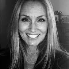 Alexis Cayton's Instagram, Twitter & Facebook