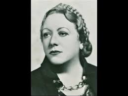 Lillian Stiles's Instagram, Twitter & Facebook