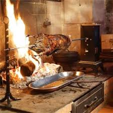 On peut préparer la marinade la veille ou quelques heures avant. L Oie Rotie A La Broche Par B Tenailleau Et J C Algans Une Oie Recettes De Cuisine Rotissoire