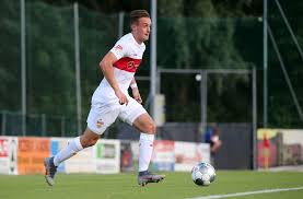 Vamara sanogo został nowym zawodnikiem górnika zabrze. Hat Im Trikot Des Vfb Stuttgart Sein Gluck Nie Gefunden Pablo Maffeo Stuttgarter Zeitung