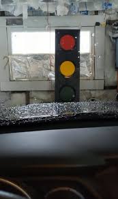 This Smart Garage Stoplight Makes Parking A Breeze And You Can Build One Too Autoevolution