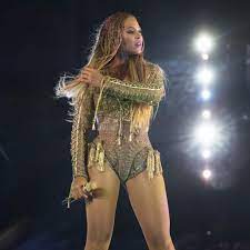 How to Wear Gold Like an Olympic Athlete and Beyoncé! | Vogue