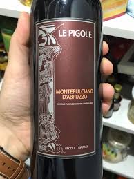 The palate is fresh with hints of juicy raspberries and blueberries. Le Pigole Montepulciano D Abruzzo Vivino