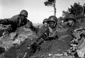 The war began on 25 june 1950 when north korea invaded south korea following clashes along the border and insurrections in south korea. United States In The Korean War Wikipedia