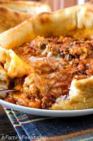 This Copycat Olive Garden Pizza Bowl Tastes Just Like The Original Pizza Bowl Restaurant Recipes Famous Olive Garden Meatballs Recipe