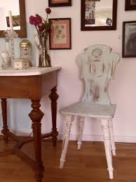 Mit ein paar tipps und der passenden anleitung holen sie sich den charmanten in sachen farbe kommen vor allem freunde der dezenten optik zum zuge: Alt Und Neu Shabby Chic Selbermachen Solebich De