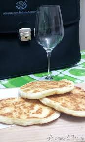 Potete profumarlo con del rosmarino, origano, della salvia o lasciarlo. Pane Veloce In Padella Senza Glutine Senza Lievito Ricette Ricette Fodmap Senza Glutine