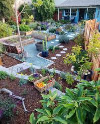 Looking for a professional to help you with your landscaping plans? Mulching 101 When Why How To Mulch Your Garden Homestead And Chill