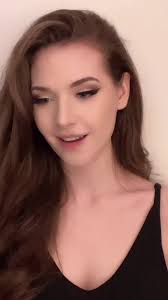 Exploring the Unique Style of NF's Artistic Expression