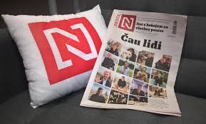 Deník n was founded in 2018 based on the model and with the help of its slovakian sister newspaper denník n as the first czech digital newspaper with a paid subscription model. Notes Kdyz Se Ze Retezu Utrhne Pocasi I Hlava Statu Denik N