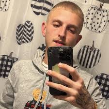 Mario Grimes's Instagram, Twitter & Facebook