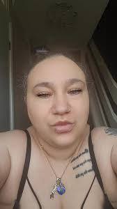 Kerry Lea's Instagram, Twitter & Facebook