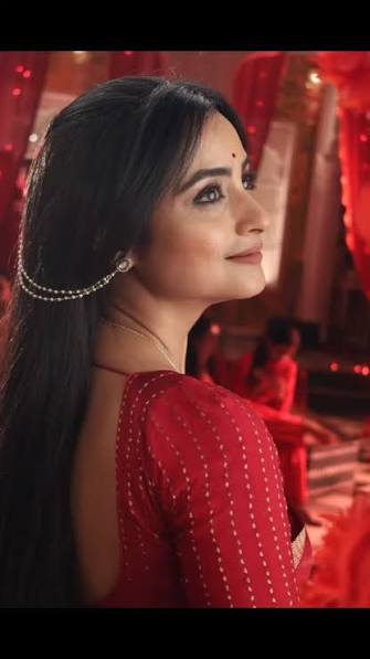Elegance draped in red, stories told through every fold. ❤️✨, Join us on this beautiful journey with Sairaab. 7:30 PM only on @starplus | Anytime on @jiohotstar