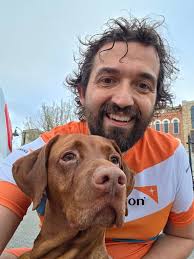 Quick question-out of curiosity, who are the 5 hour marathon pacers this  year? Asking for a 'friend' who might last minute decide to run the full  😬🙄 Loka Murphy