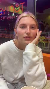 Julia started crying bc of how upset she is