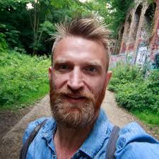 Dan Raven-Ellison (@DanRavenEllison)