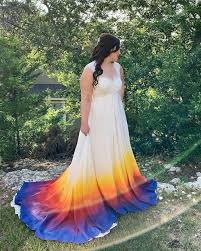 86 Brides Who Used Their Mad Sewing Skills To Make Their Own Wedding Dresses In 2020 Making A Wedding Dress Traditional Wedding Dresses Wedding Dress Cost