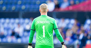 Christian eriksen of denmark goes down injured as teammates call for assistance during the uefa the euro 2020 game between denmark and finland in copenhagen was delayed after danish star. Yup4e Kdrrouym