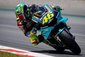 Последние твиты от valentino rossi (@valeyellow46). In Motogp Only Ducati Motorcycles Can Save Valentino Rossi Okezone Sports