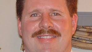 Hampton Falls man killed by bull