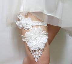 Pin By Michelle Munro On Diy Wedding Garter Wedding Garter Diy Bridal Garters Set Wedding Garter Set