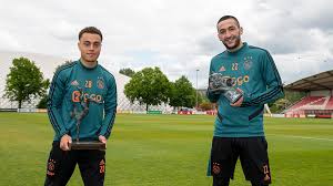 حكيم زياش يقود تشيلسي لهزم أتلتيكو مدريد والعبور لربع نهائي أبطال أوربا. Ø­ÙƒÙŠÙ… Ø²ÙŠØ§Ø´ Ø£ÙØ¶Ù„ Ù„Ø§Ø¹Ø¨ ÙÙ‰ Ø£ÙŠØ§ÙƒØ³ Ù„Ù„Ù…ÙˆØ³Ù… Ø§Ù„Ø«Ø§Ù„Ø« Ø¹Ù„Ù‰ Ø§Ù„ØªÙˆØ§Ù„Ù‰ ÙÙŠØ¯ÙŠÙˆ Ø³ØªØ§Ø¯ Ø§Ù„Ø£Ù‡Ù„ÙŠ