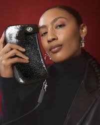 and now she's a sk8er girl:) #laurynhill #skate #rollerskater