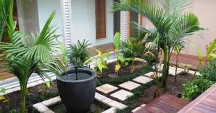 Berikut contoh gambar ide dekorasi rumah minimalis terbaru sebagai inspirasi anda dalam mendekorasi rumah sederhana anda yang akan disulap menjadi rumah idaman. Cara Membuat Taman Depan Rumah Rancangan Desain Rumah Minimalis