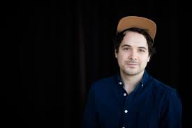 Paroles et musique signées philippe chatel, titre extrait de l'excellent album anyway sorti en 1990. Pour Qu Il Y Ait Un Debut A Votre Langue Parole De Resistance La Presse