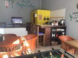 Cactus hotel ofrece una gran variedad de servicios en la habitación, como aire acondicionado, y puedes permanecer conectado, ya que hay internet gratuito disponible. Bajas Cactus Hotel Y Hostel Prices Reviews Cabo San Lucas Los Cabos Tripadvisor