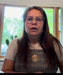 Help! I have permanent jewelry and I have surgery tomorrow and need my  necklace taken off.