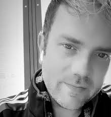 Happy Monday 🩷 My love language is all of them. Get me a gift while you're  running errands for me, then come home & rub my head for an hour while  complimenting