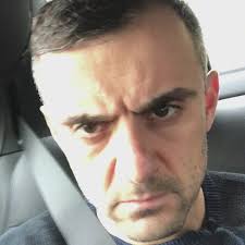 @garyvee's video Tweet