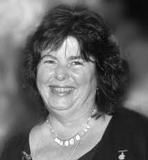 Governor Don Raises the Dream Catcher to Kiwanians