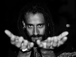 Galeria do Reggae reabre com incêndio e serviços em horário reduzido