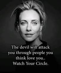 Stacey Doe's Instagram, Twitter & Facebook