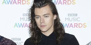 Harry styles has fans obsessively tweeting about his hair!. Breaking Harry Styles Has Chopped Off His Hair