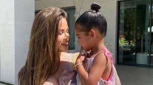 Últimas noticias de khloe kardashian. Khloe Kardashian Freaks Fans Out On Social Media Again