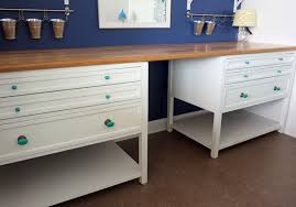 This easy and cheap tutorial provides ideas and plans for building a desk from a countertop. Diy Custom Bamboo Countertop
