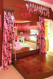 Kid S Spaces Cheap Thrills Decor Buzz Dance Bedroom Dance Rooms Ballet Room