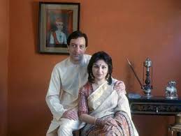 Sharmila Tagor And Nawab Pataudi Bollywood Actress Bollywood Vintage Bollywood