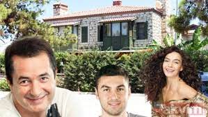 Müze özendirme yarışması 2021 ödülleri, 26 haziran cumartesi günü yapılacak tkb 1. Acun Ilicali Nin Surat Teknesine Binen Beren Saat Ve Kenan Dogulu Fena Ti Ye Alindi Elektrik Carpmisa Donen Kenan Mi Galeri Takvim